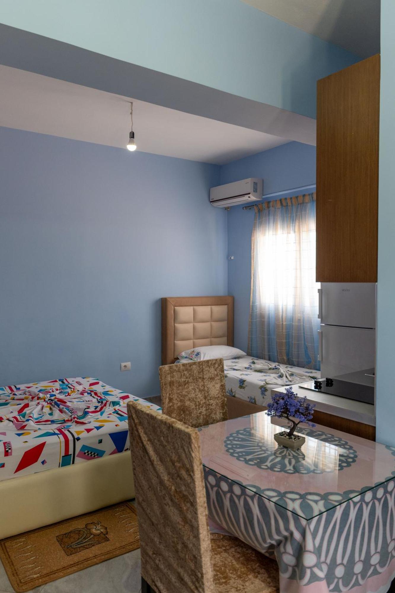 Leka Apartment *