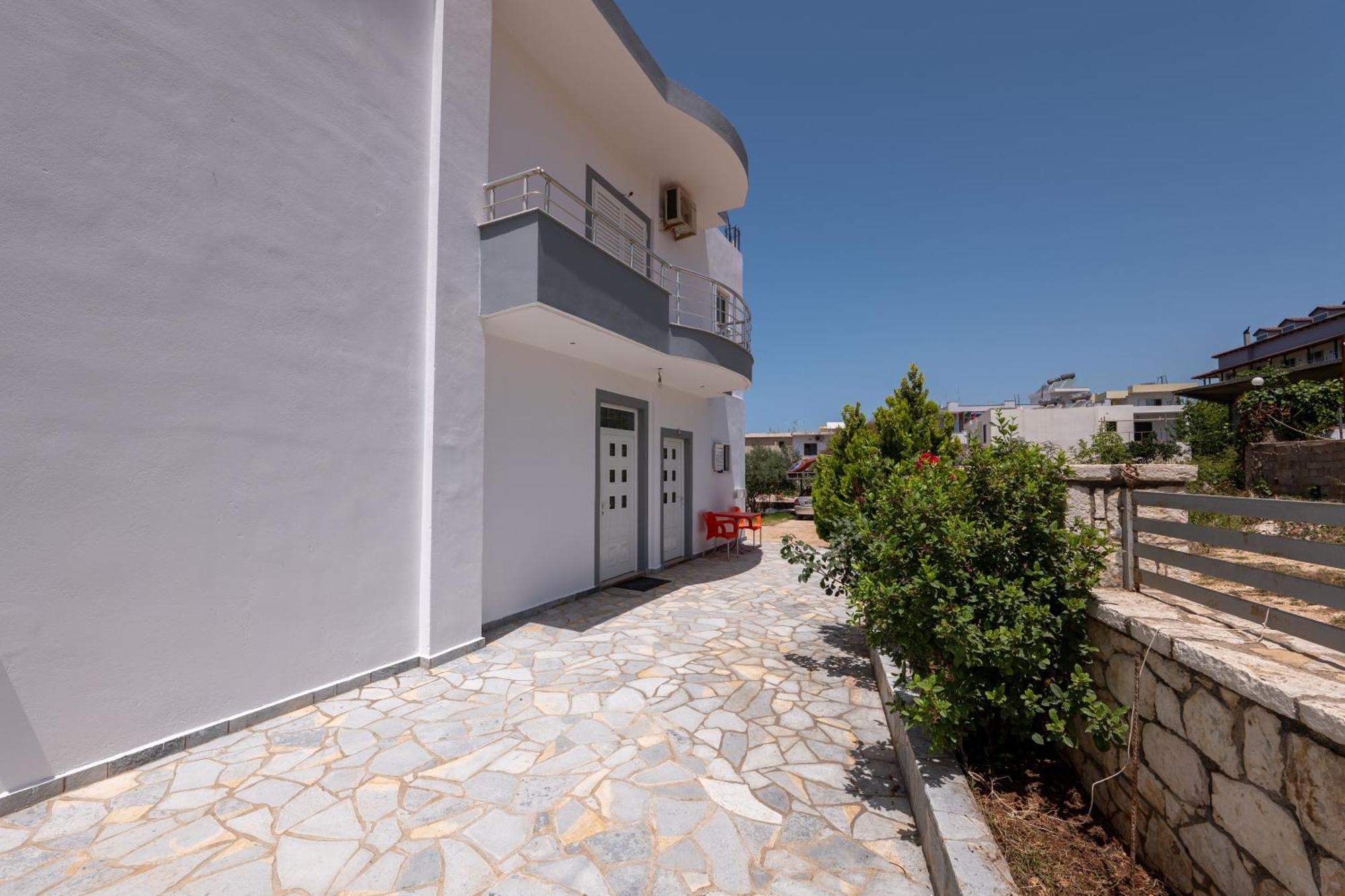 Leka Apartment